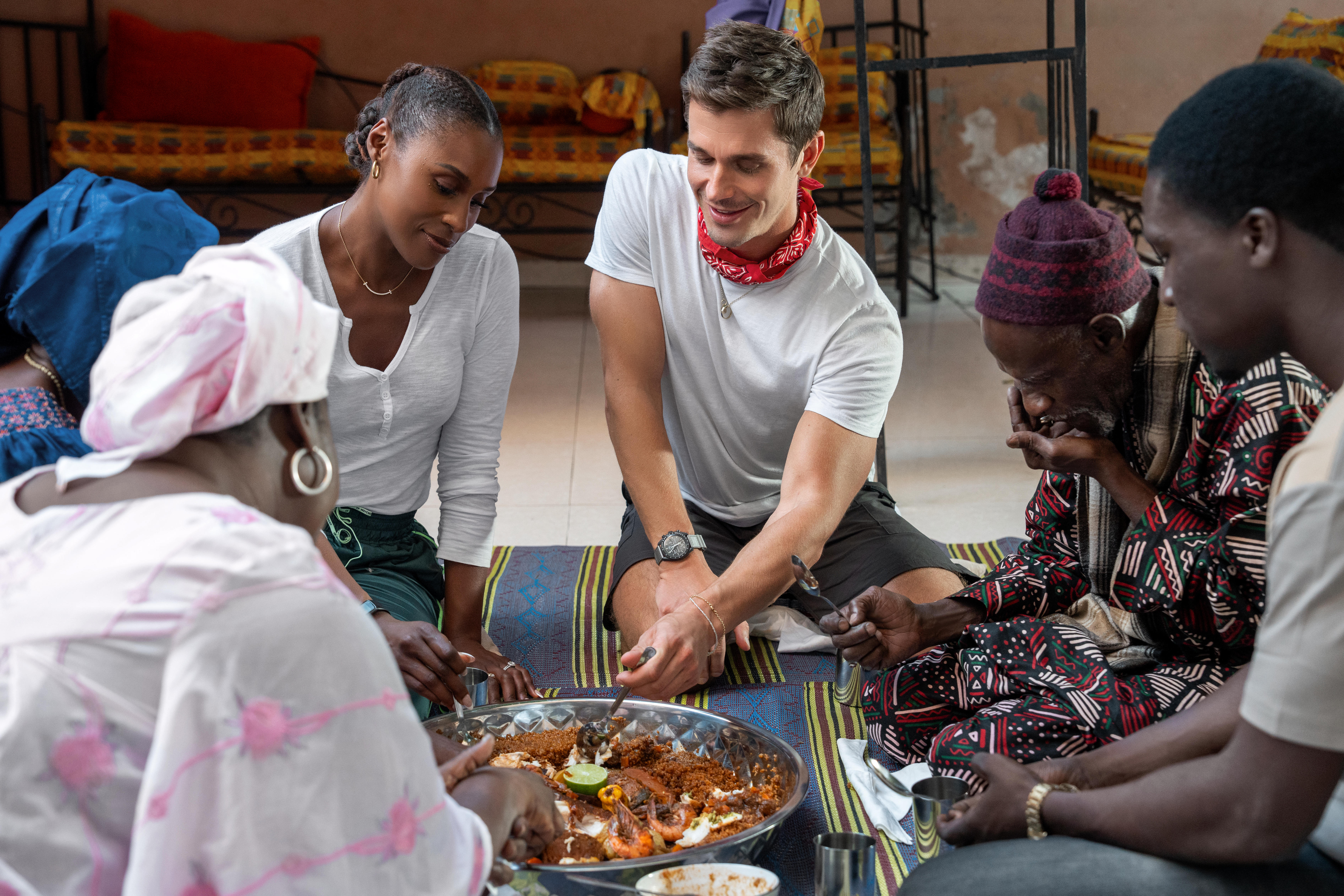 Antoni Porowski, Issa Rae, and John Wendle in No Taste Like Home with Antoni Porowski (2025)