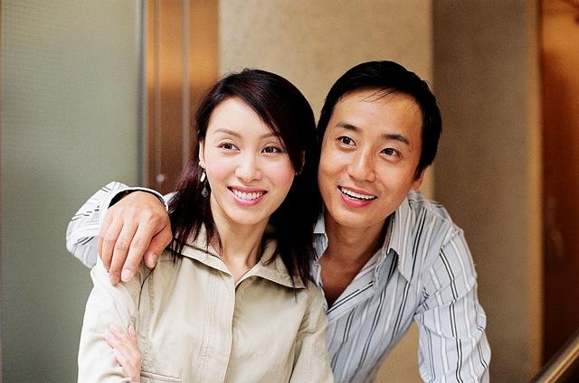 Kenix Kwok and Ga Yiu Mok in Love Bond (2005)