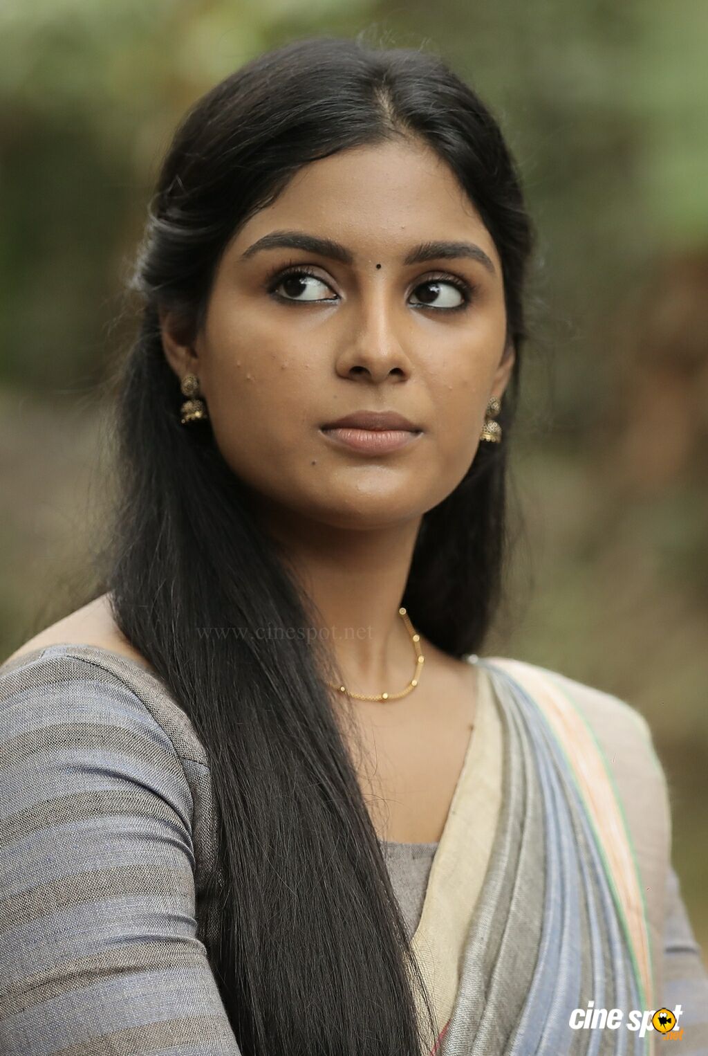 Samyuktha Menon in Theevandi (2018)