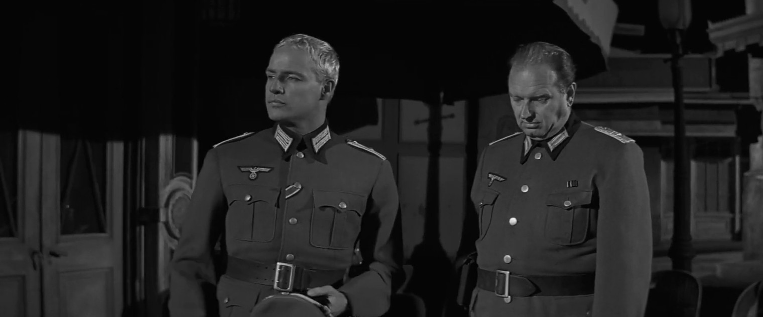 Marlon Brando and Parley Baer in The Young Lions (1958)