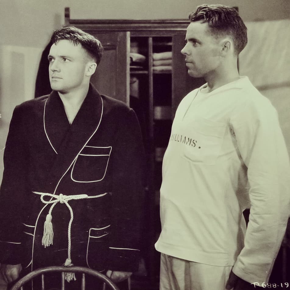 Frank Albertson and Arthur Lake in Midshipman Jack (1933)