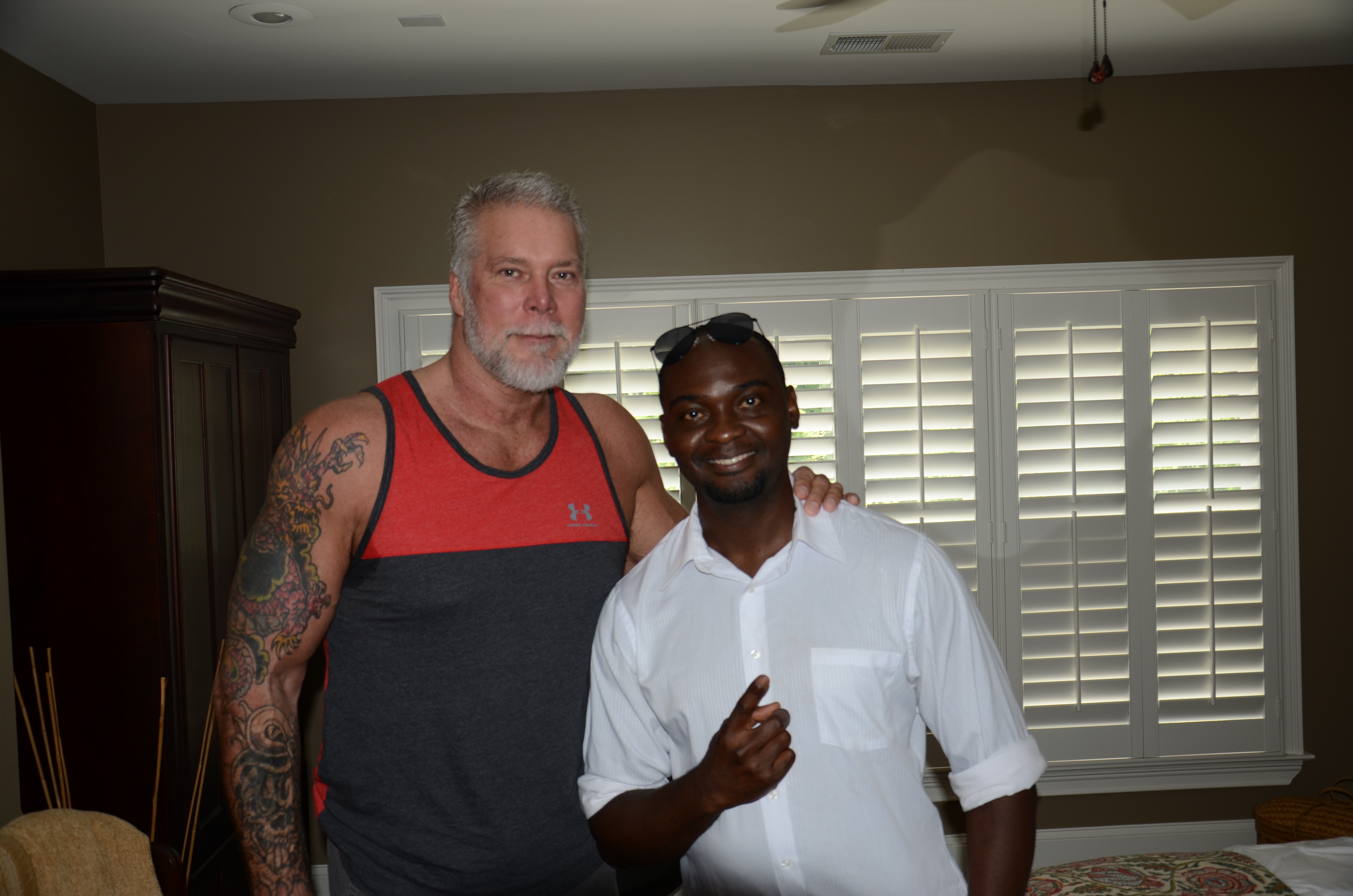 Kevin Nash and Ofu Obekpa in Klippers (2018)