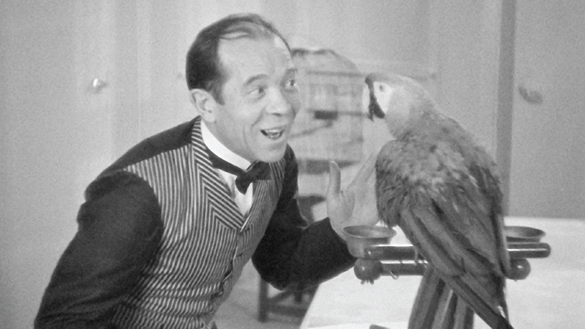 Pierre Larquey in Un oiseau rare (1935)