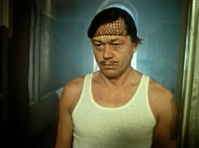 Nikolay Karachentsov in Svetlaya lichnost (1989)