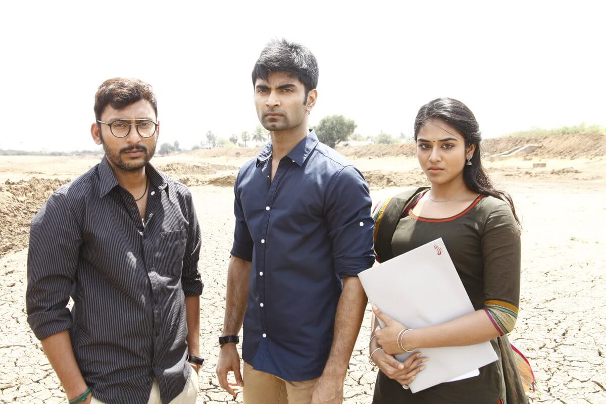 Atharvaa Murali and RJ Balaji in Boomerang (2019)