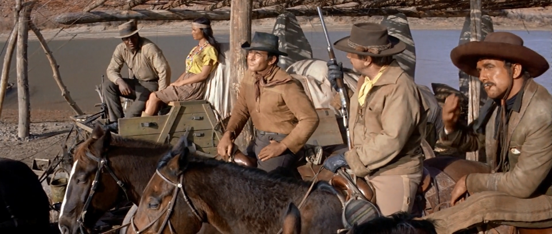 Jim Brown, Richard Boone, Anthony Franciosa, Wende Wagner, and Stuart Whitman in Rio Conchos (1964)