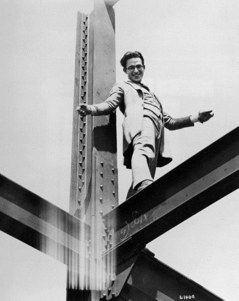 Harold Lloyd in Never Weaken (1921)