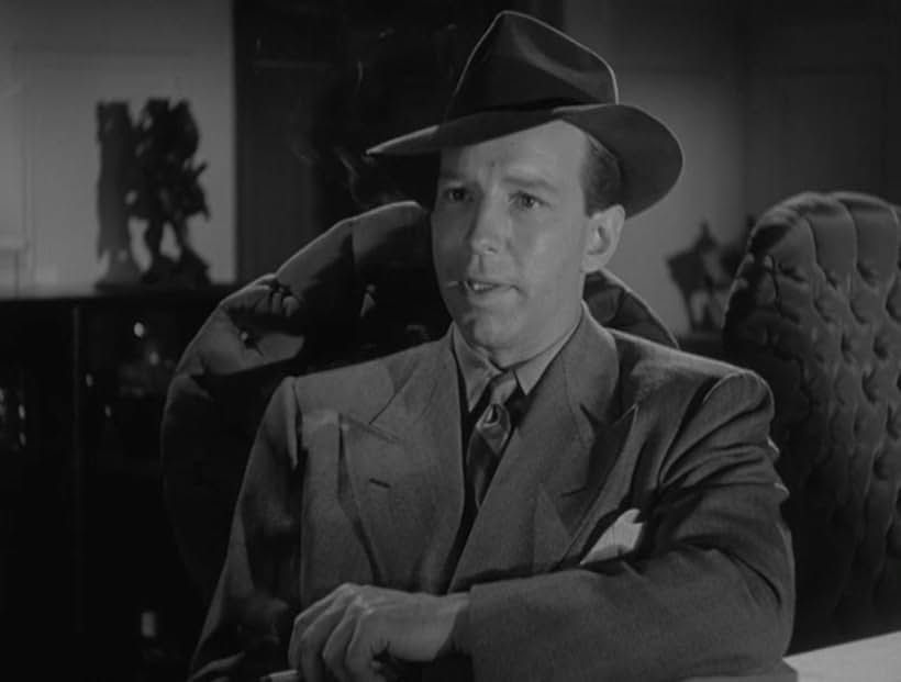 Lloyd Nolan in Dressed to Kill (1941)