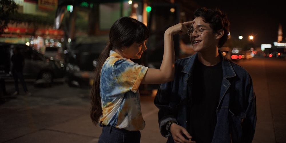 Ardhito Pramono and Aurélie Moeremans in Story of Kale: When Someone's in Love (2020)