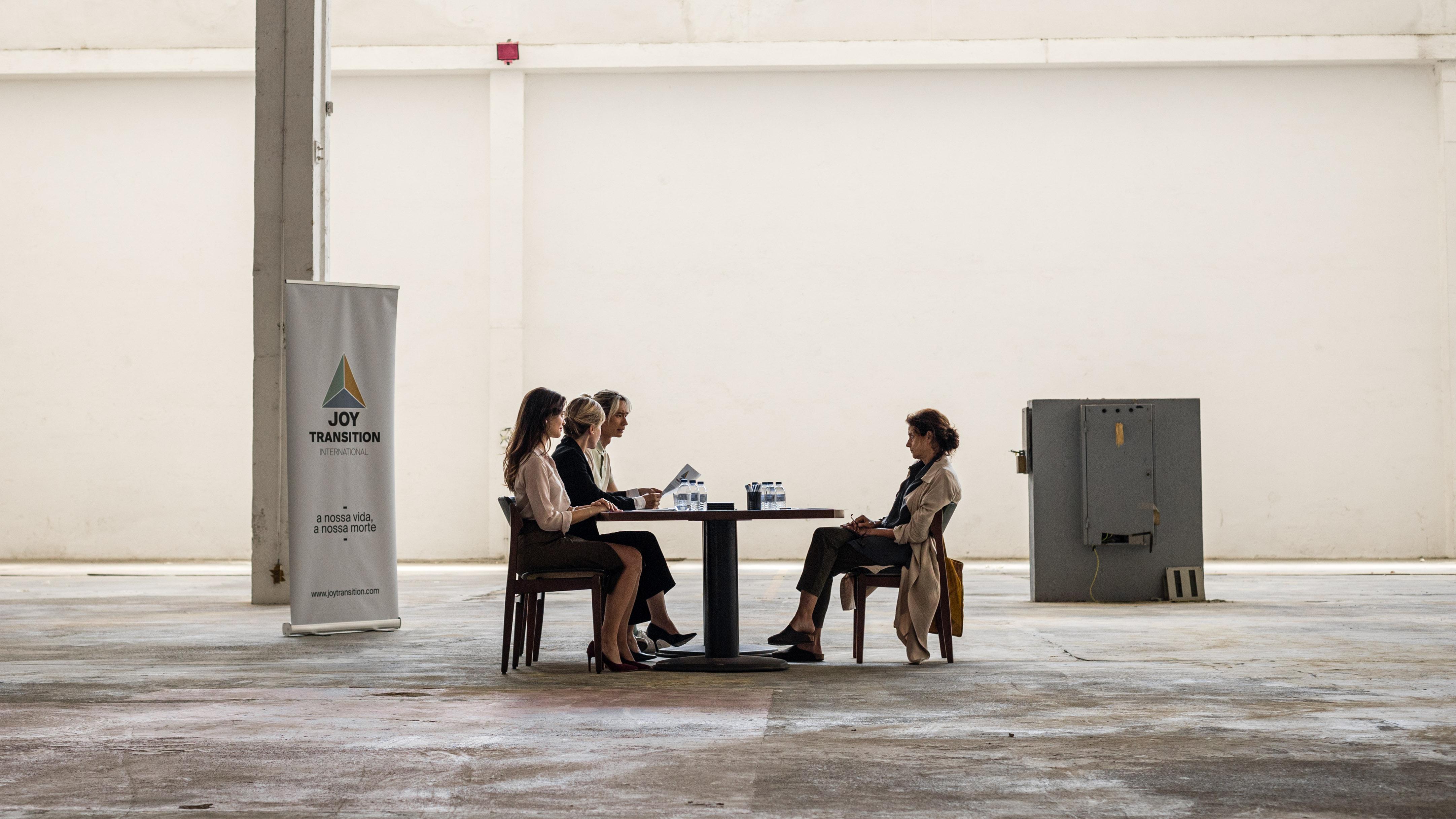 Sandra Faleiro, Alexander Tuji Nam, and Joana Ribeiro in Sonhar com Leões (2024)