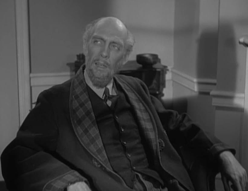 Milton Parsons in Dressed to Kill (1941)