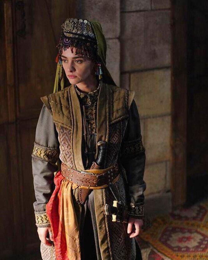 Hande Soral in Resurrection: Ertuğrul (2014)