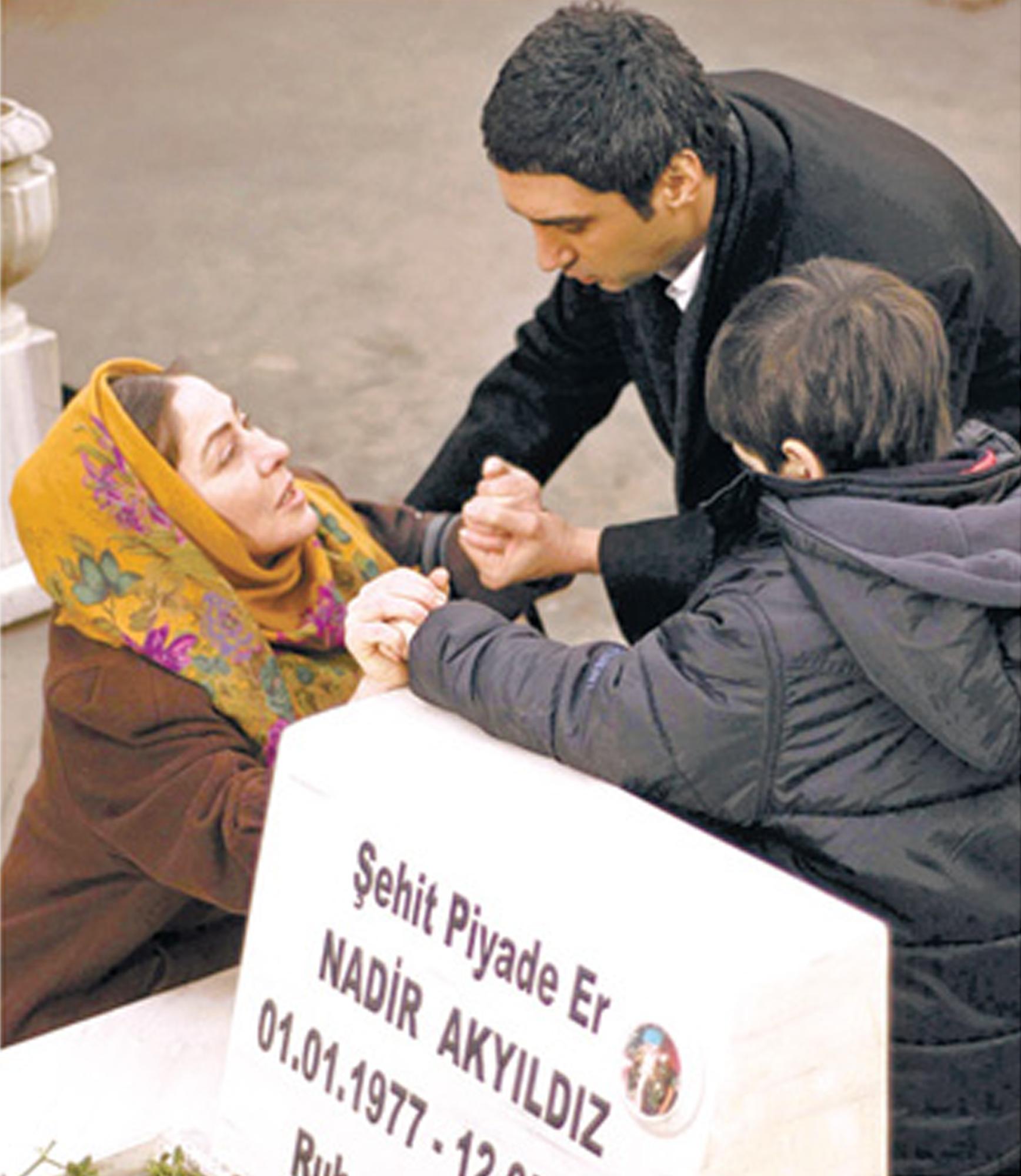 Necati Sasmaz in Kurtlar Vadisi: Terör (2007)