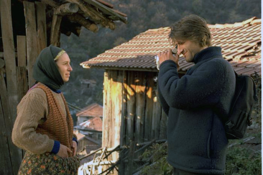 Svetlana Yancheva and Phillip Avramov in Letter to America (2000)