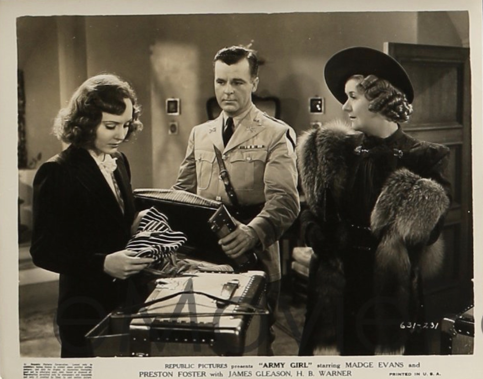 Ruth Donnelly, Madge Evans, and Neil Hamilton in Army Girl (1938)