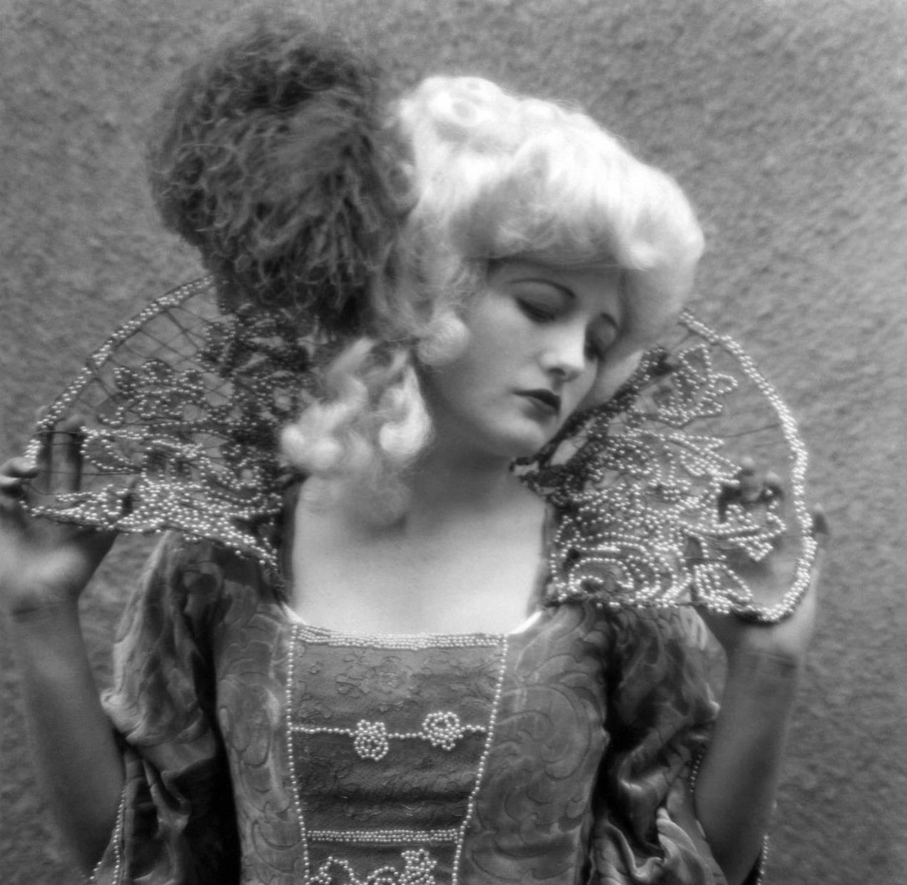 Joan Crawford in Pretty Ladies (1925)