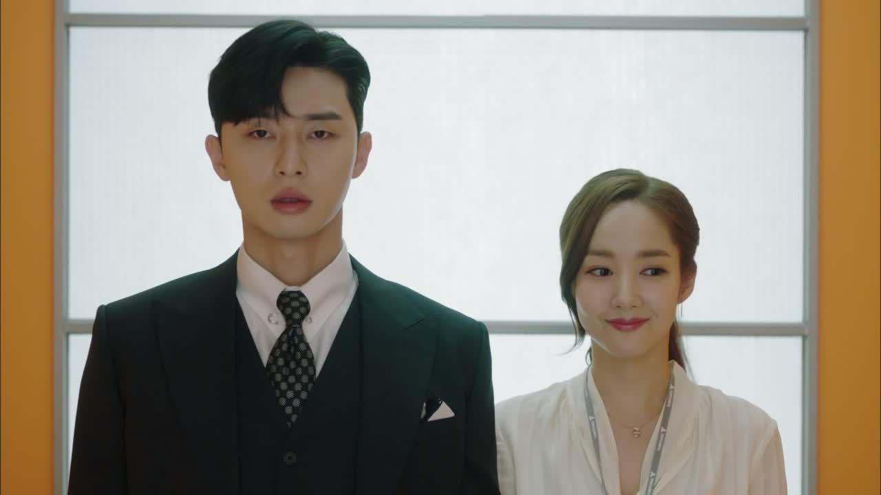 Park Min-young and Park Seo-joon in What's Wrong with Secretary Kim (2018)