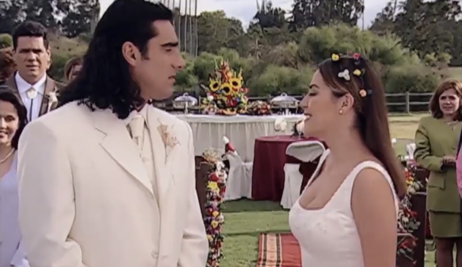 Sandra Reyes and Miguel Varoni in Pedro el escamoso (2001)