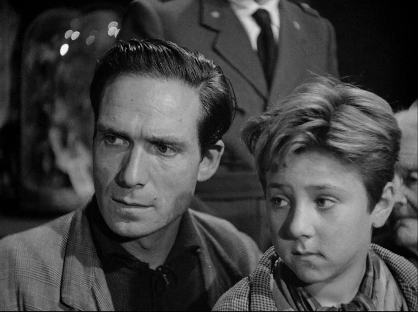 Lamberto Maggiorani and Enzo Staiola in Bicycle Thieves (1948)