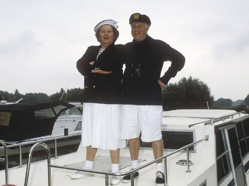 Patricia Routledge and Clive Swift in Keeping Up Appearances (1990)