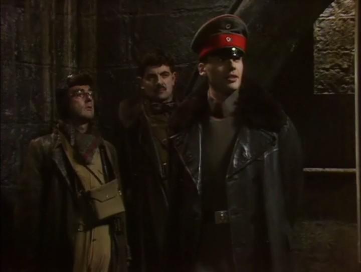 Rowan Atkinson and Tony Robinson in Blackadder Goes Forth (1989)