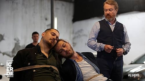 Yildiray Sahinler, Aras Bulut Iynemli, and Çagatay Ulusoy in Insider (2016)