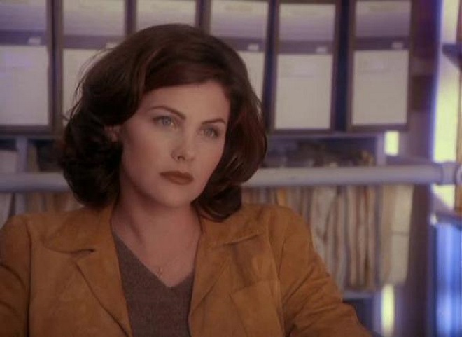 Sherilyn Fenn in Nightmare Street (1998)