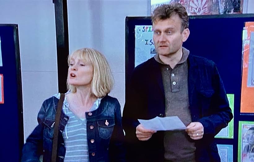 Hugh Dennis and Claire Skinner in Outnumbered (2007)