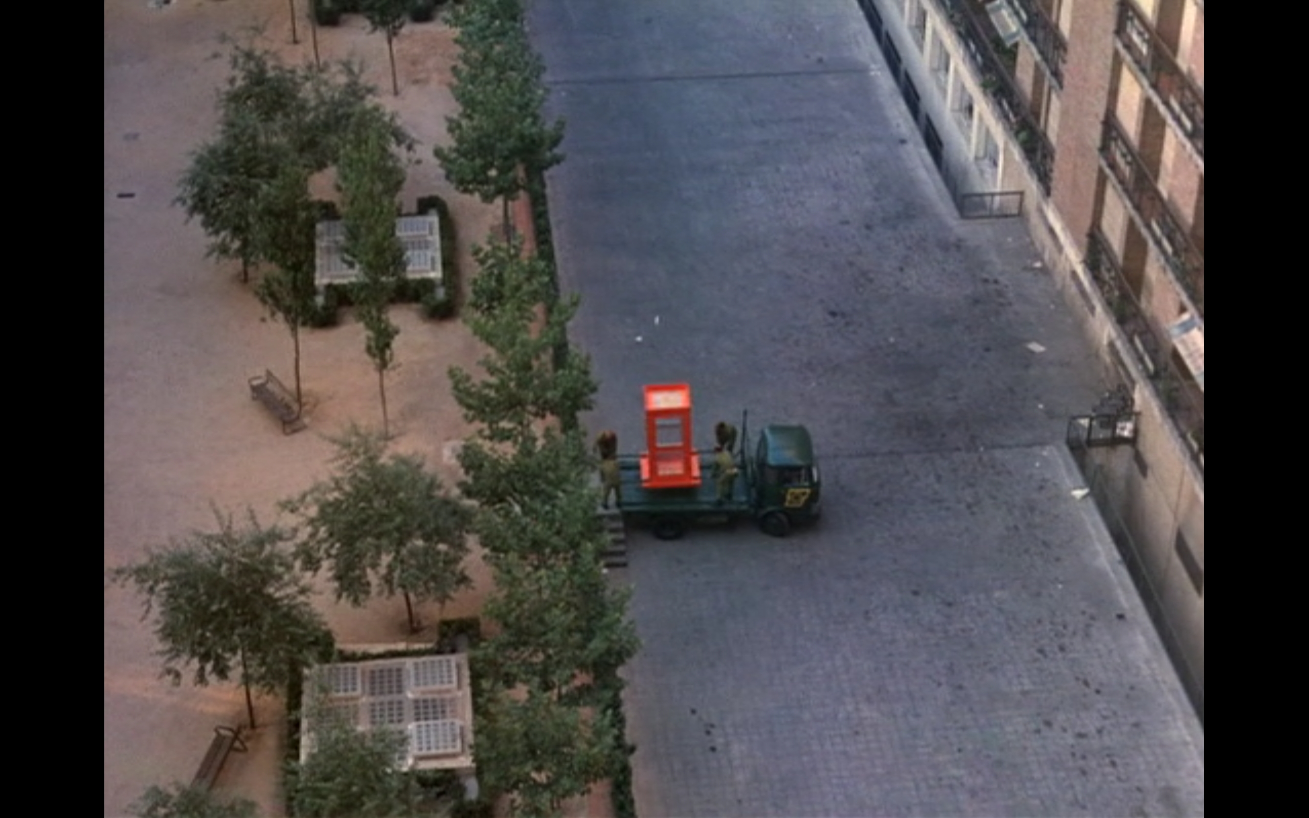 La cabina (1972)