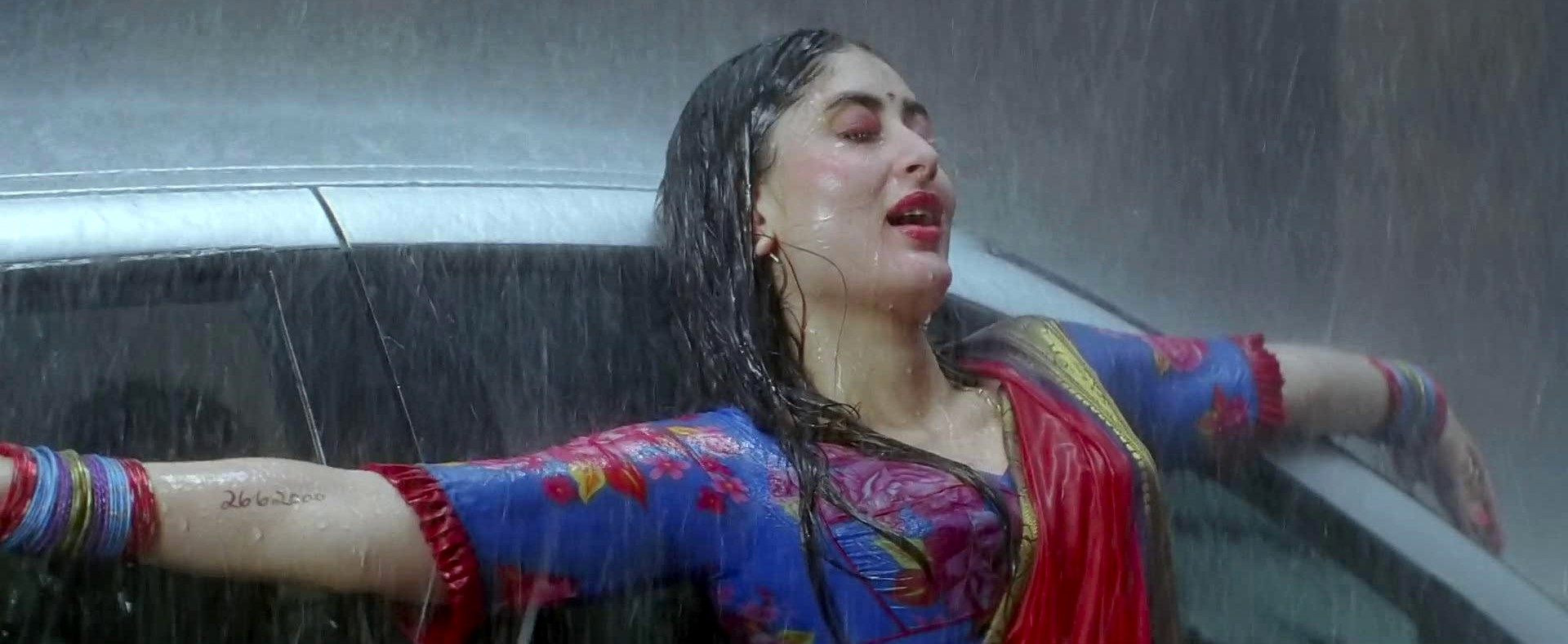 Kareena Kapoor in Chameli (2003)