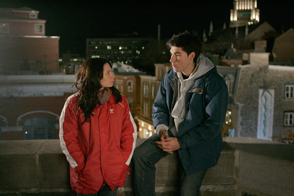 Mélissa Désormeaux-Poulin and Jason Roy-Léveillé in Taking the Plunge 2 (2009)