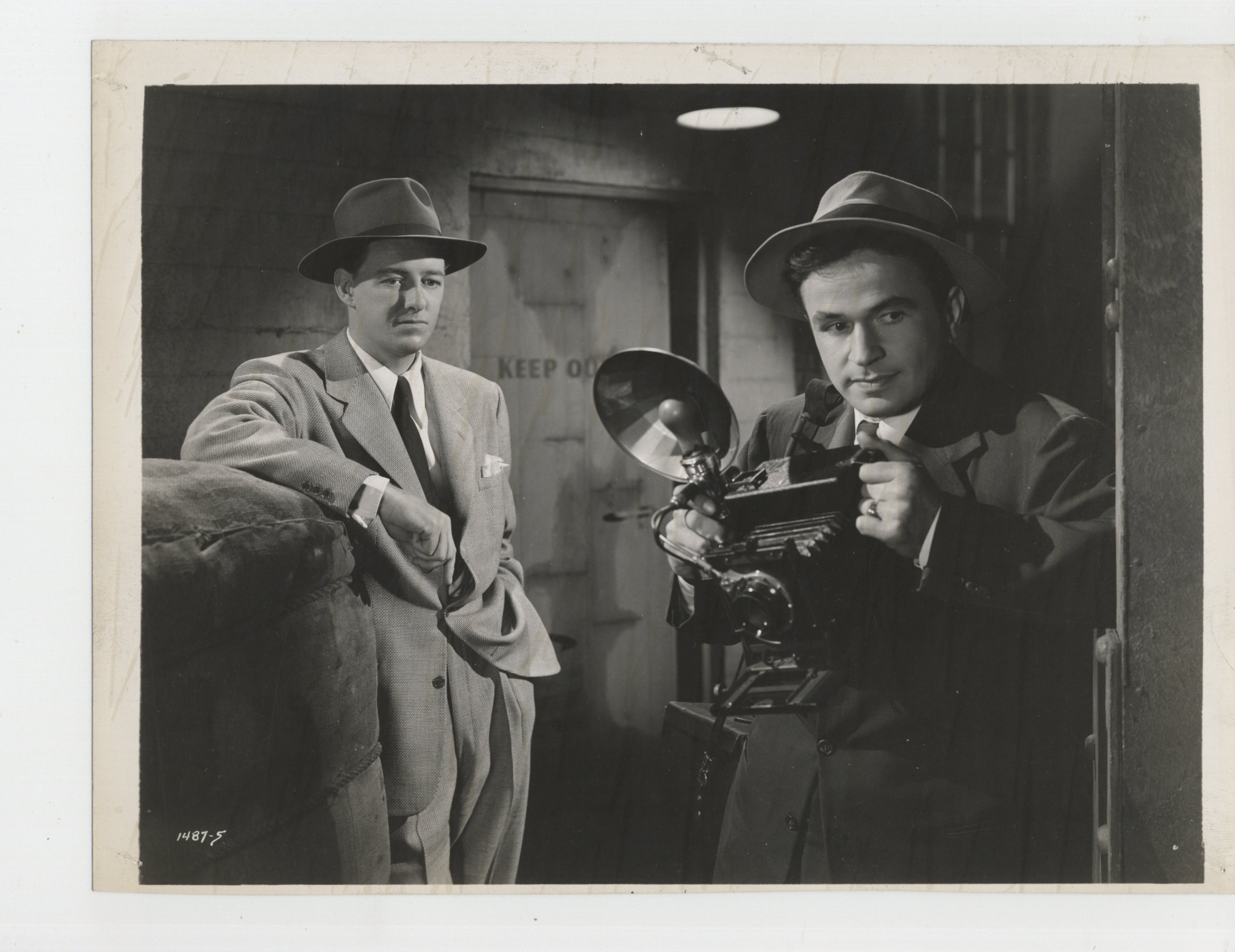 Noah Beery Jr. and Frederick Brady in The Cat Creeps (1946)