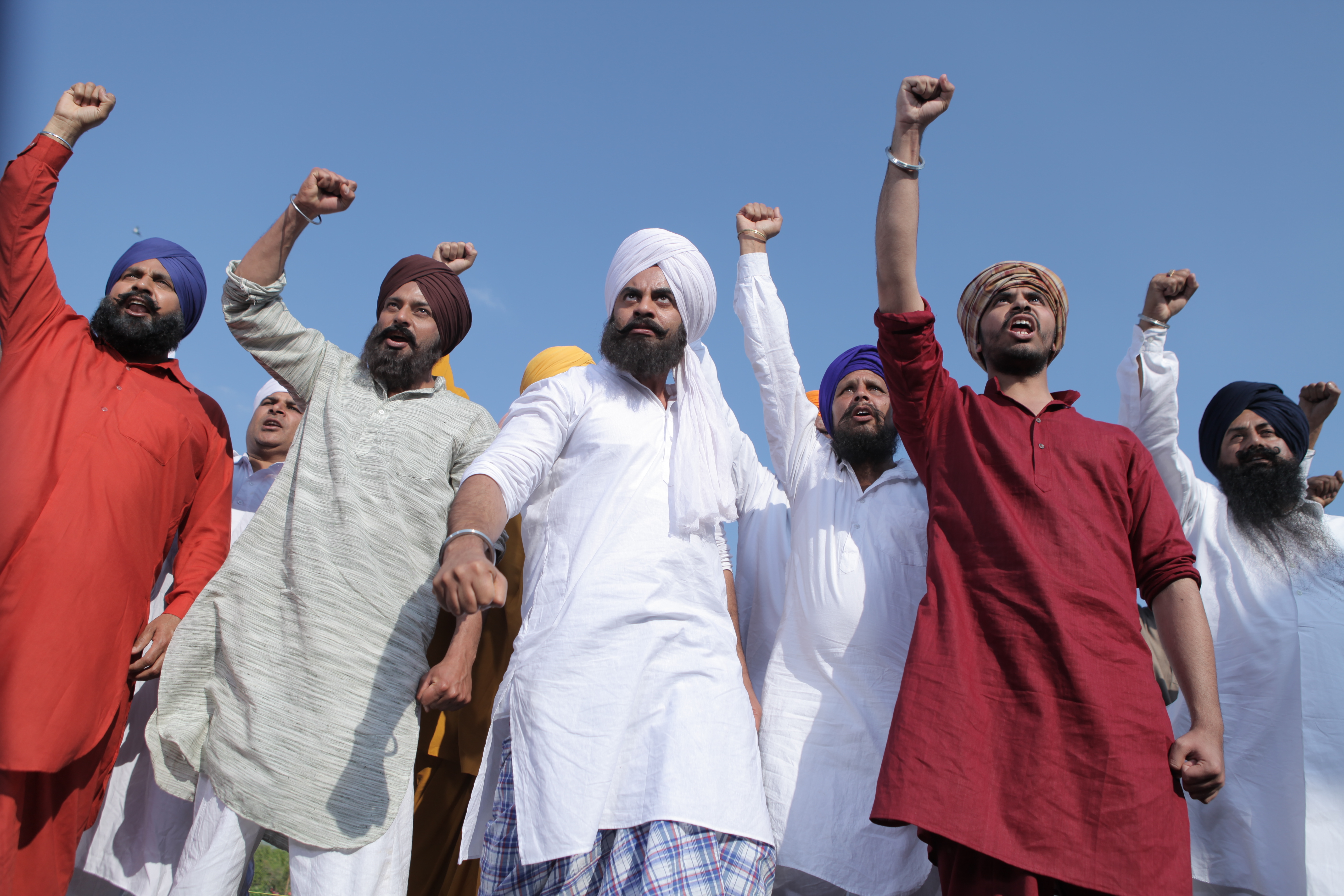 Kristian Hedegaard-Petersen, Stass Klassen, Aman Dhaliwal, and Dev Kharoud in Saka: The Martyrs of Nankana Sahib (2016)