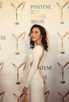 Merve Çagiran in Pantene Altin Kelebek Ödül Töreni (2018)