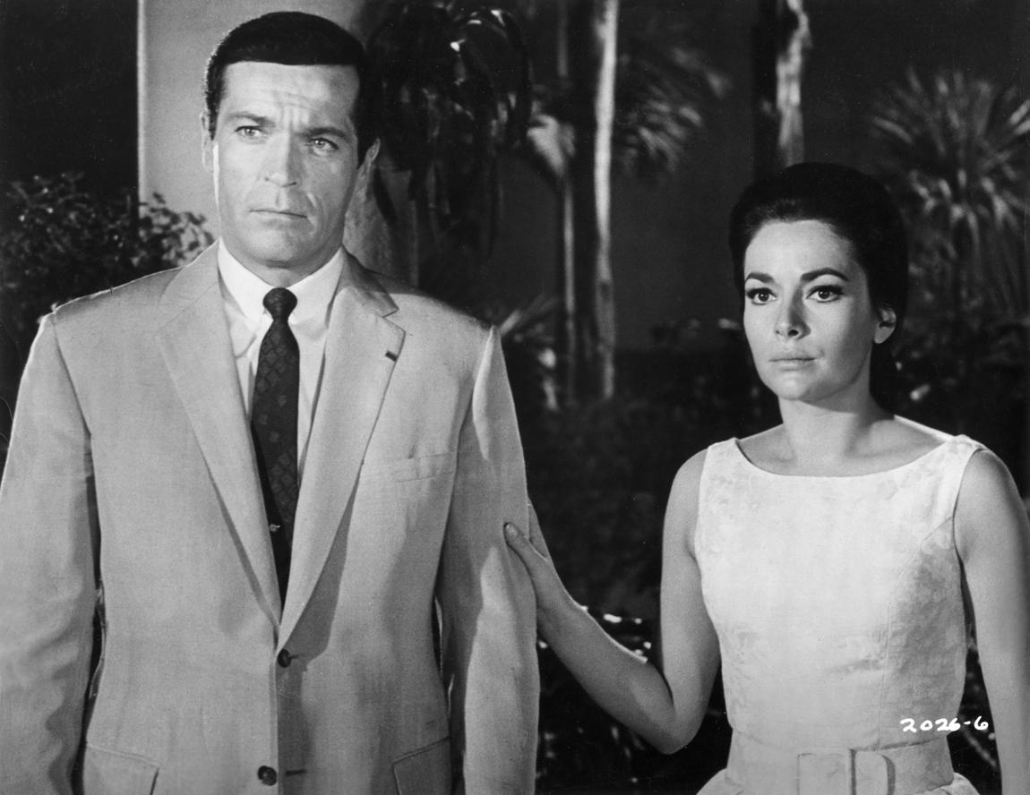 Karin Dor and Frederick Stafford in Topaz (1969)