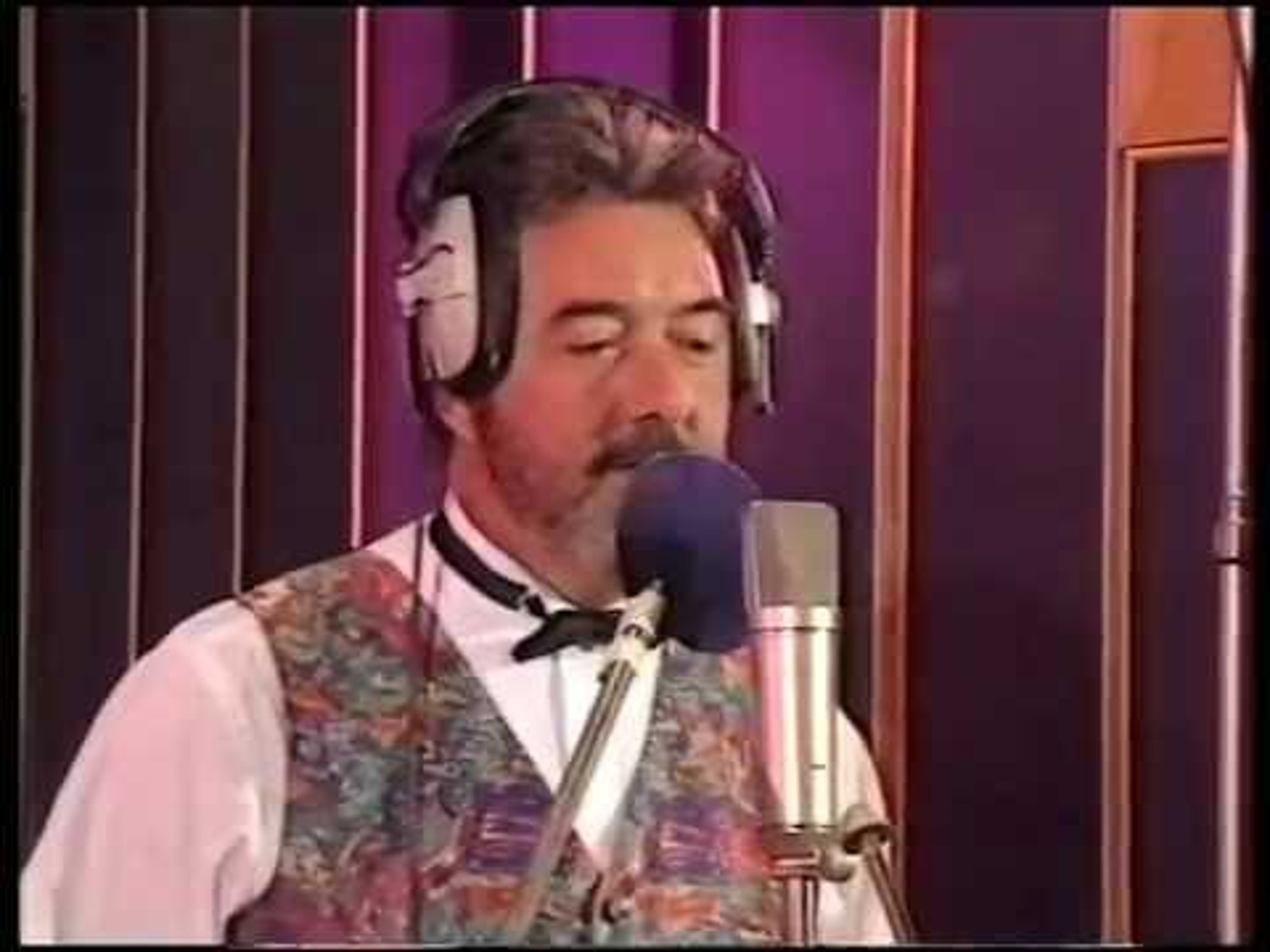 John Virgo in Noel's House Party (1991)