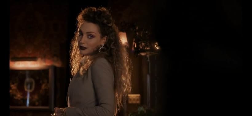 Hannah Levien as Eve in Reginald the Vampire (Syfy) Episode 1.4 “All the Time in the World”