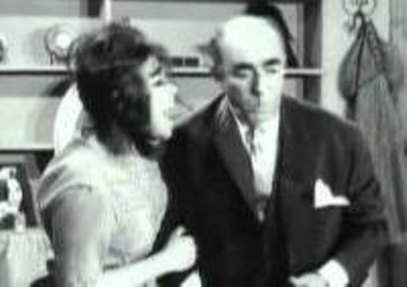 Eleni Anousaki and Dionysis Papagiannopoulos in Gia tin kardia tis oraias Elenis (1967)