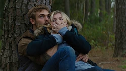 The 5th Wave: Woods Chase (French Subtitled)