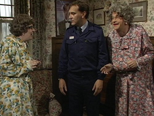 Kathy Burke, Harry Enfield, and Simon Greenall in Harry Enfield and Chums (1994)