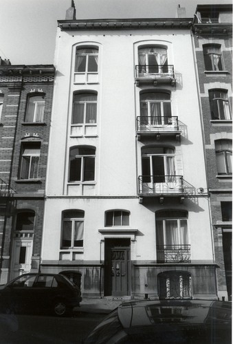 Rue Antoine Bréart 145, 2002