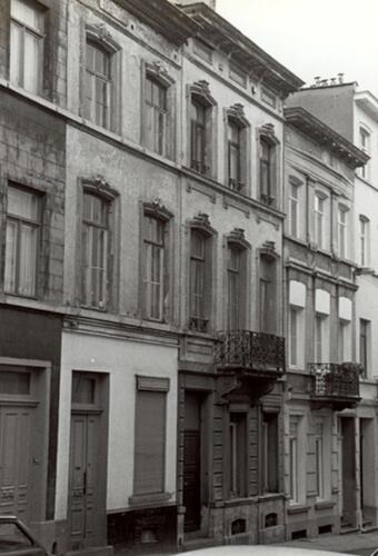 Chaletstraat, centraal nr. 8 (foto 1993-1995)