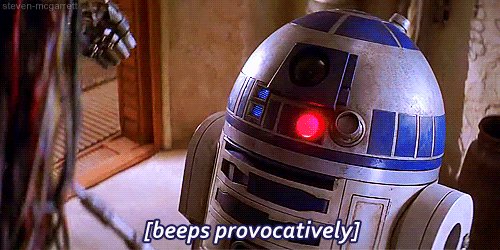 Bild von R2D2, darunter der Text "beeps proactively&quo