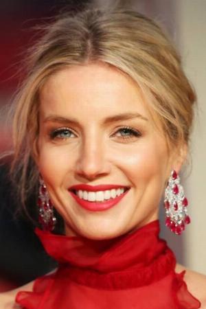 Annabelle Wallis