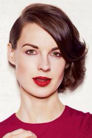 Jessica Raine