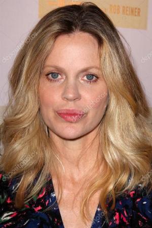 Kristin Bauer van Straten