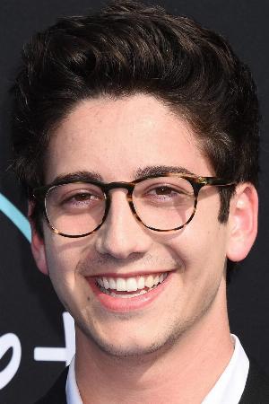 Milo Manheim