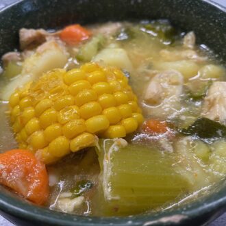 Caldo de Pollo