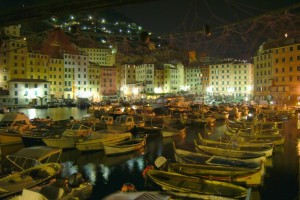 Il porticciolo di Camogli alla notte