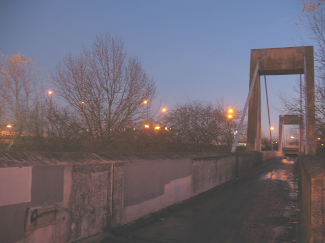 Thamesmead footbridge at dusk